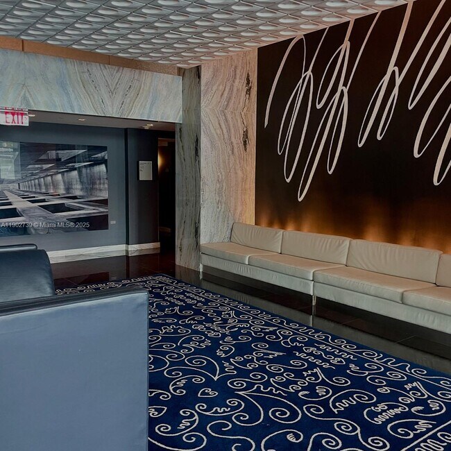 Building Photo - 335 S Biscayne Blvd