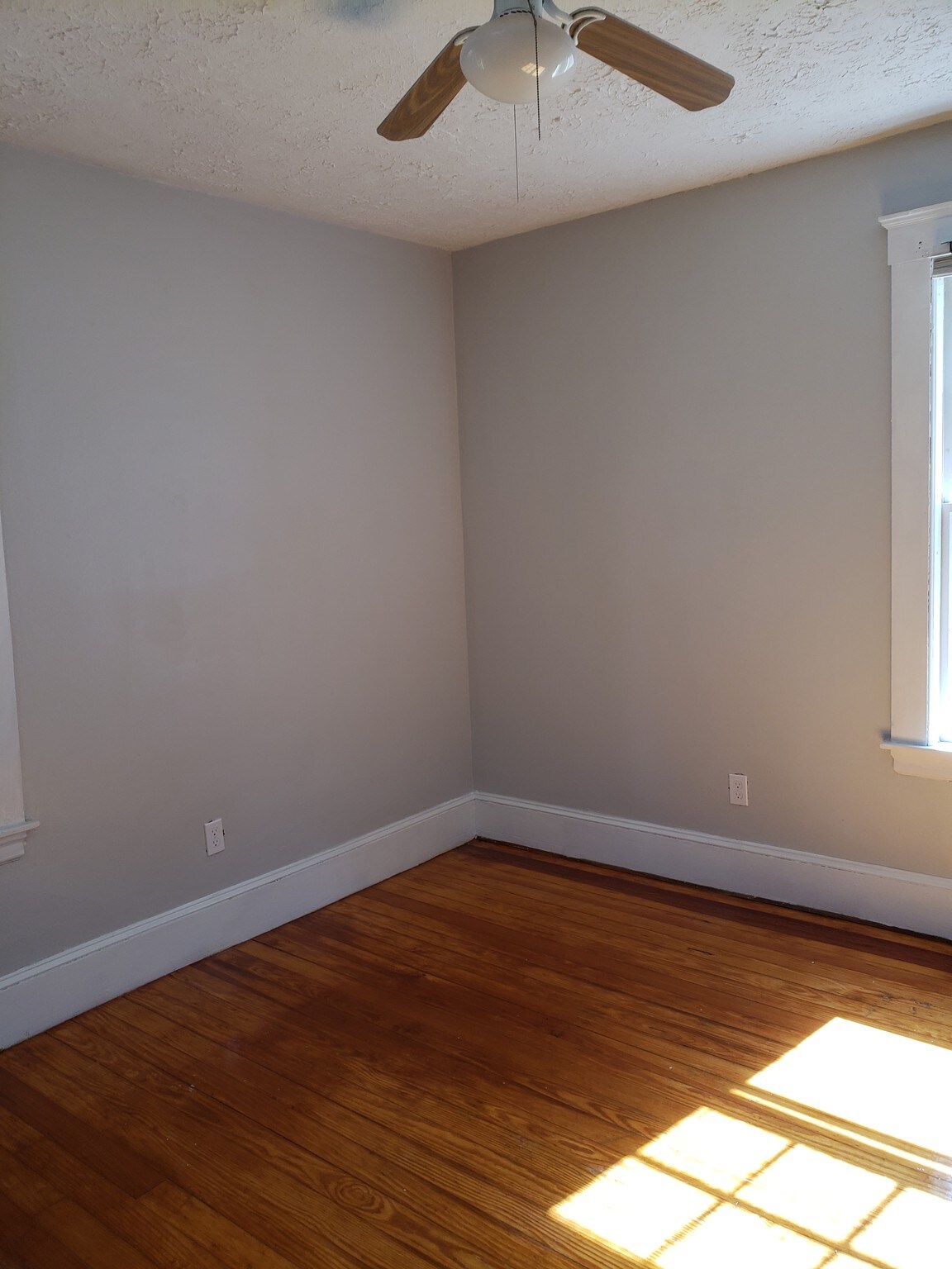 Building Photo - 89 Elmwood Rd