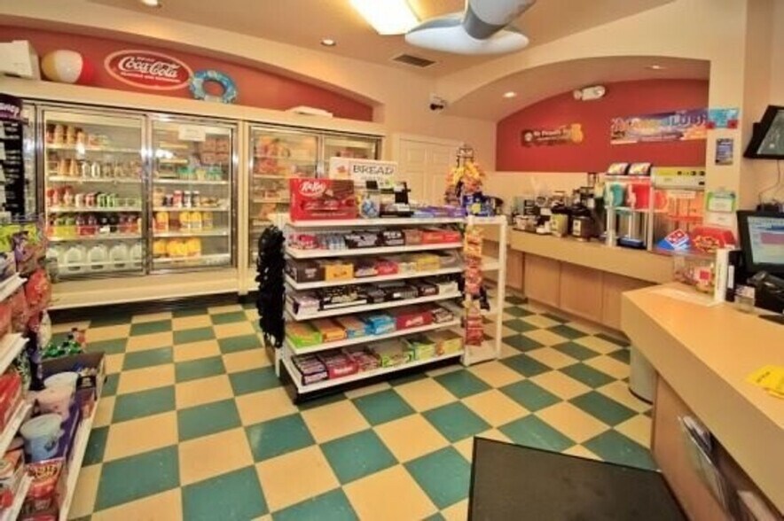 Building Photo - 8107 Coconut Pl