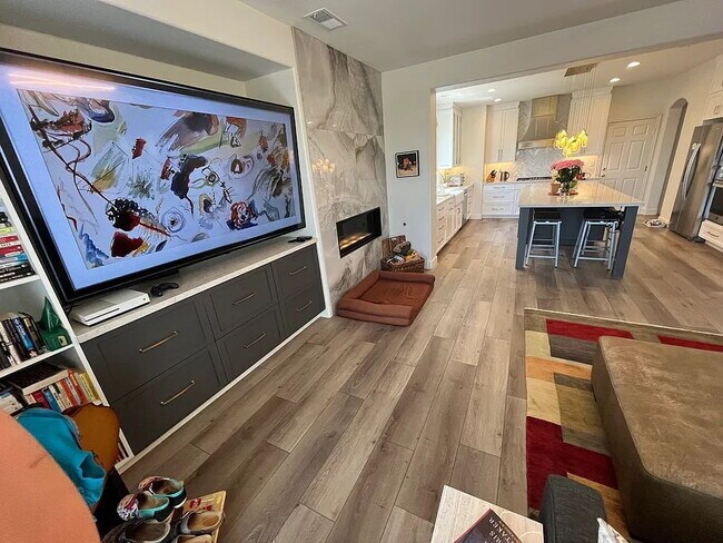 Building Photo - NO MIN CREDIT SCORE REQUIRED, BK OKAY, PAST EVICTION OKAY!, BACKGROUND FRIENDLY. Apply at "The Re...