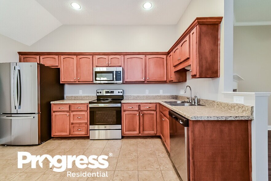 Building Photo - 6304 Kingsview Dr