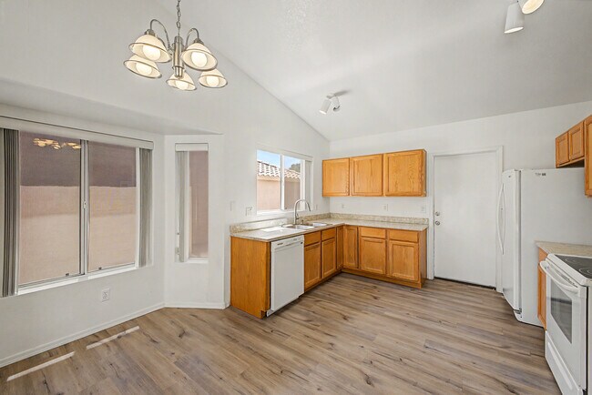 Building Photo - 20633 N 63rd Dr