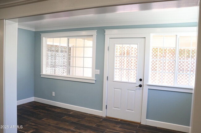 Building Photo - 3424 Snead Dr