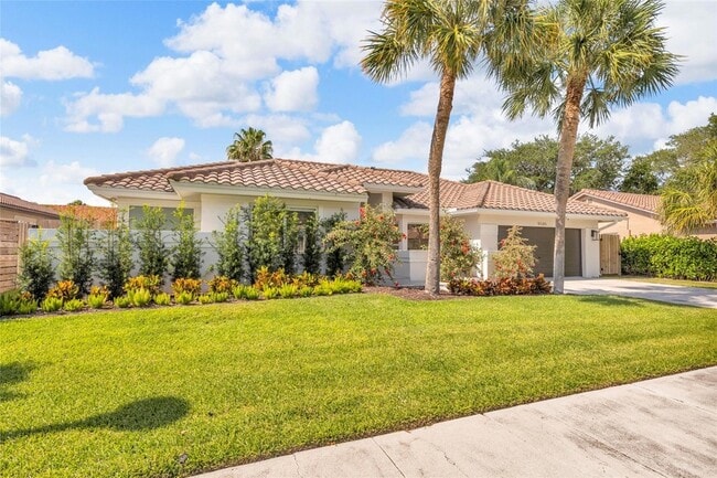 Building Photo - 9585 Carousel Cir S