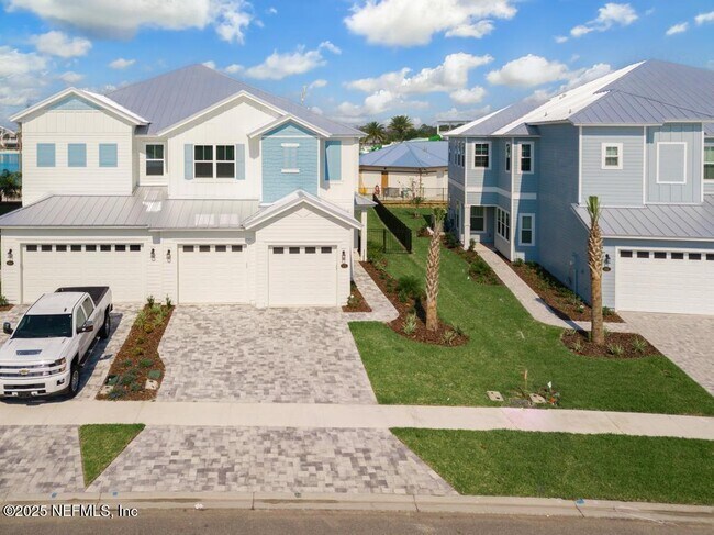 Building Photo - 475 Marquesa Cir