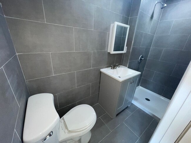 Building Photo - BRAND NEW 3 BED 2.5 BATH HOME FOR RENT.