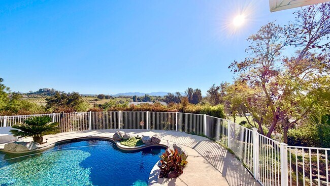 Building Photo - Darling Stand Alone & Detached Open Studio Layout Guest Home unit on Private Country Property in ...