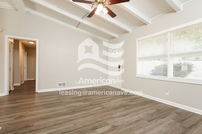 Building Photo - 2080 Shelby St