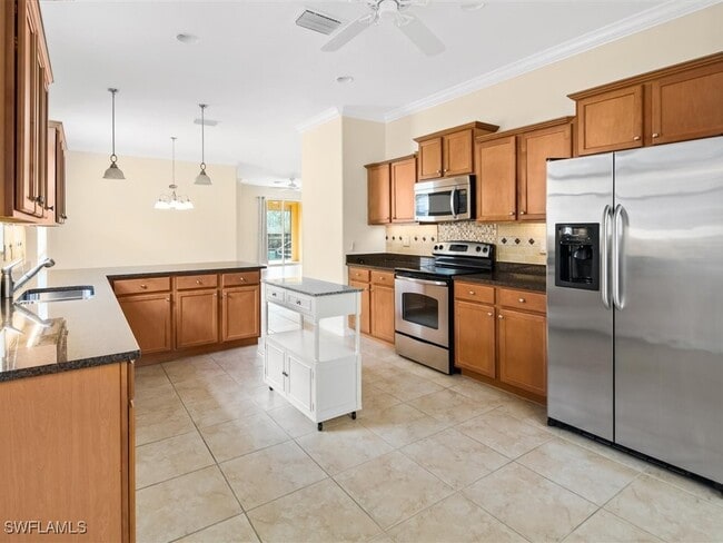 Building Photo - 21113 Bella Terra Blvd