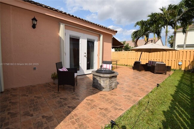 Building Photo - 855 San Remo Dr