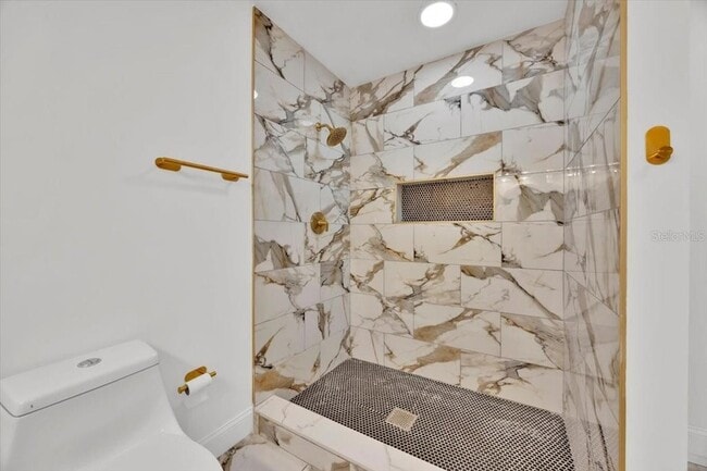 Building Photo - 5108 Avignon Ct
