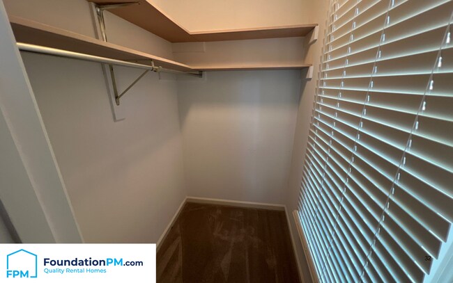 Building Photo - 8653 Chris Suzanne Cir