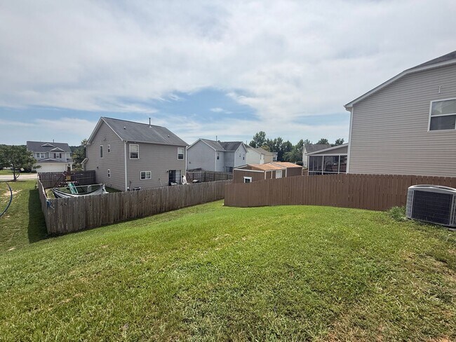 Building Photo - 6016 Namozine Ct