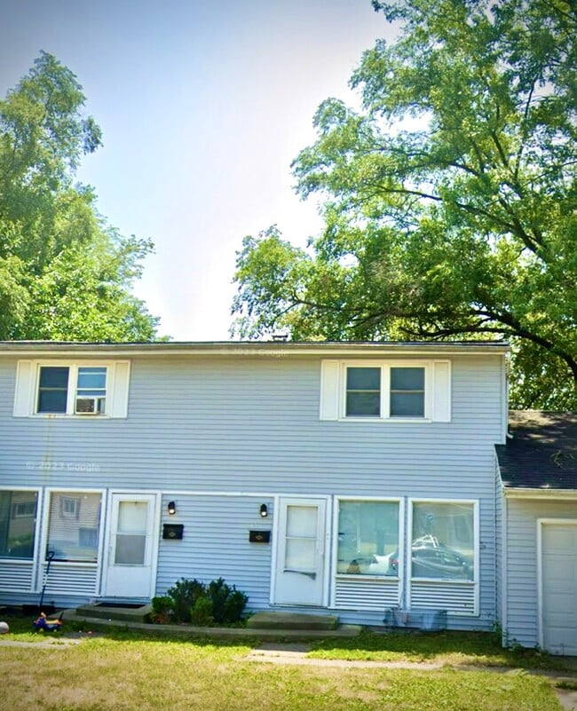 Building Photo - 4434 Huron Cir