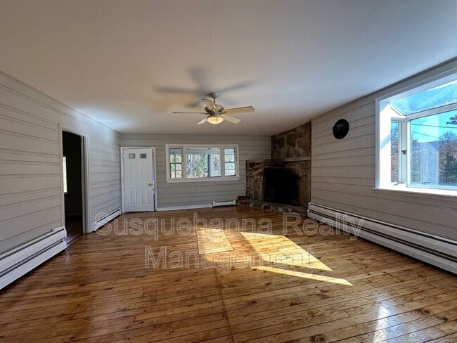 Building Photo - 1250 Whitetail Ln
