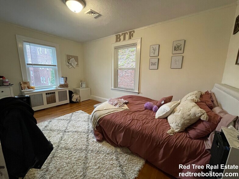 Building Photo - 30 Harris St