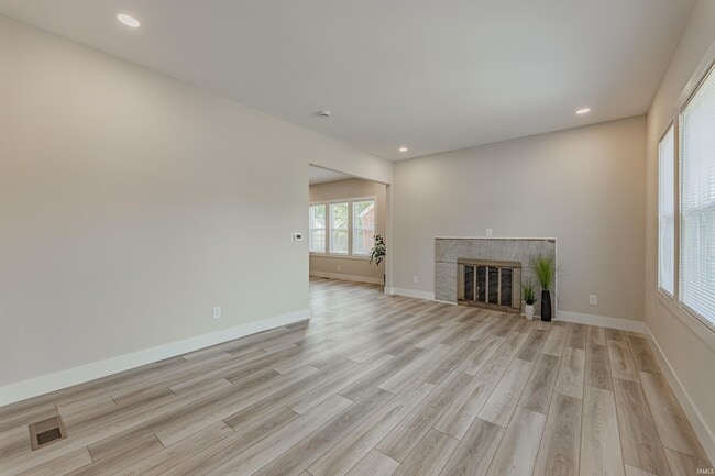 Building Photo - 2013 Vogel Rd
