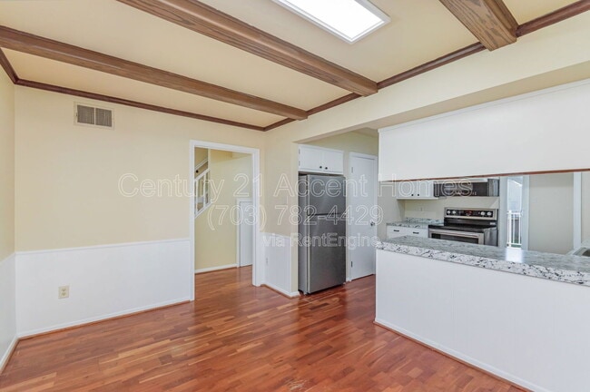 Building Photo - 14447 Cool Oak Ln