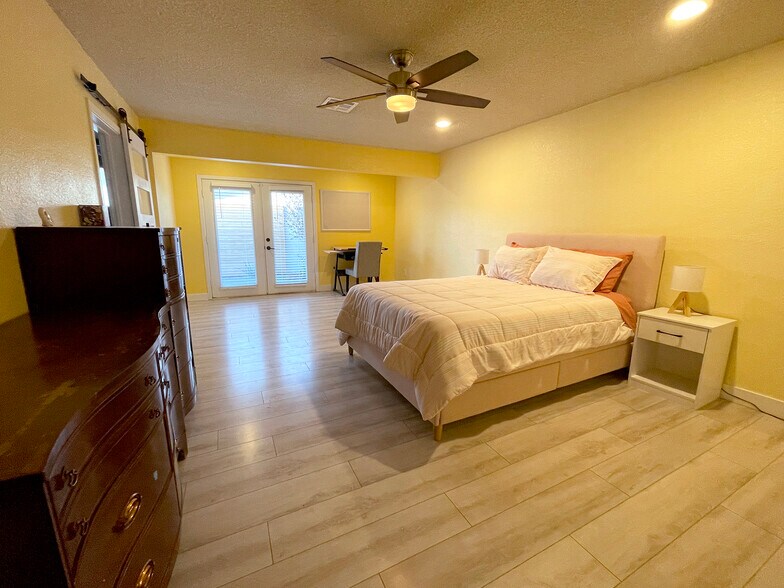 Building Photo - 620 Lacy Ln