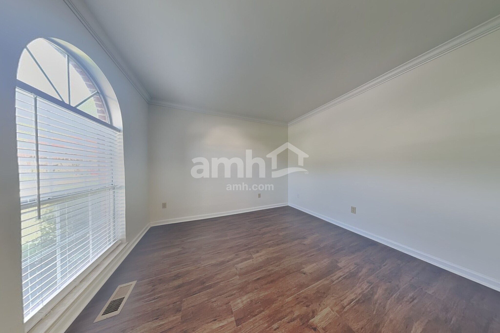 Building Photo - 10225 Highgate Cir