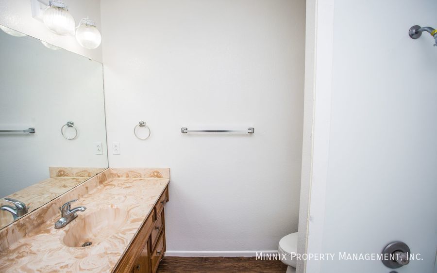 Building Photo - 1103 80th St