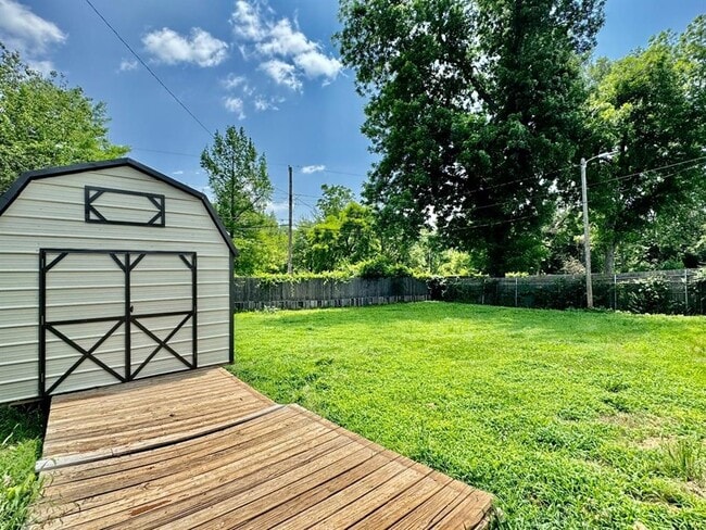 Building Photo - 3222 N Holman Ct