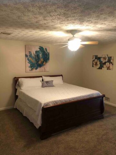 Building Photo - 3860 Pontevedra Pl