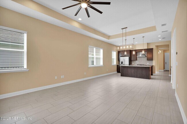 Building Photo - 244 Vista Lake Cir