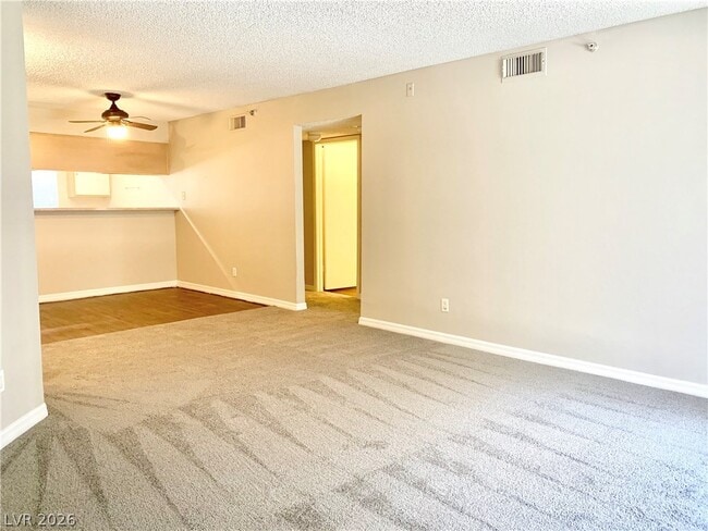 Building Photo - 2750 S Durango Dr