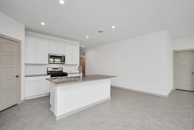 Building Photo - 7731 Suffolk Vly Ln