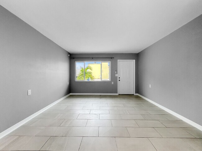 Building Photo - 17615 Lee Ave