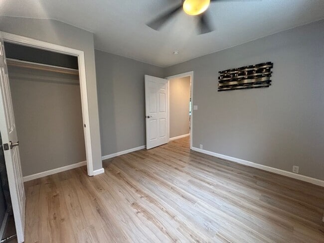 Building Photo - Gorgeous Four Bedroom / Two Bathroom On Usable Acreage