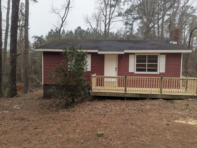 Building Photo - 2 Bedroom 1 Bath Home in Coker