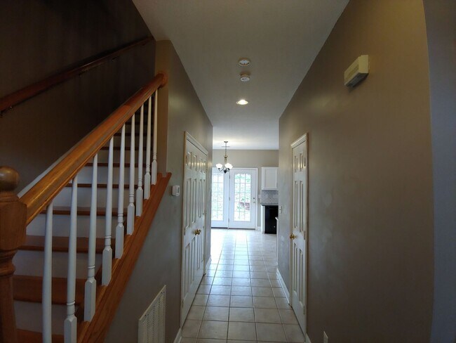 Building Photo - Available Now! Beautiful 2 story 3 bed, 2.5 bath home in the Cardinal Area!