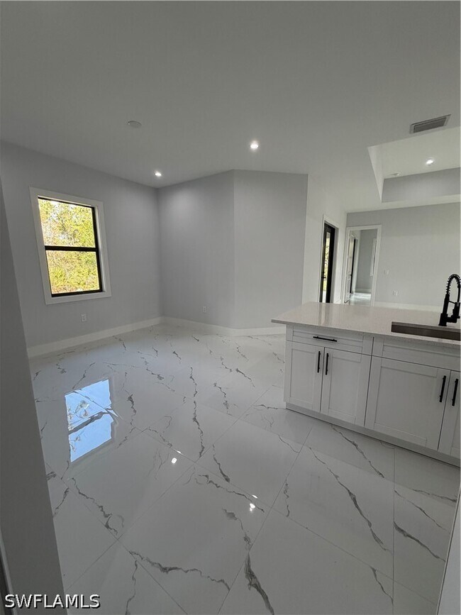 Building Photo - 2863 52nd Ave NE