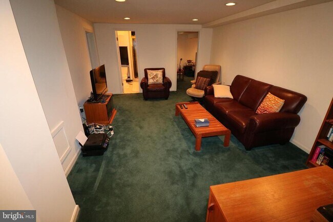 Building Photo - 6113 Dunleer Ct