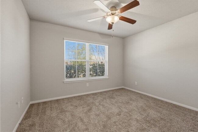 Building Photo - 12507 Fort Isabella Dr