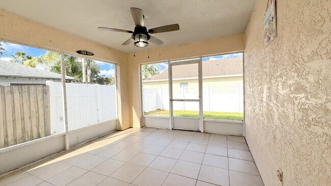 Building Photo - 1467 Bay Grove Dr