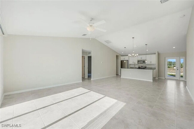 Building Photo - 1024 NW 12th Ave