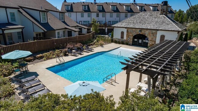 Building Photo - 4215 Lennox Dr