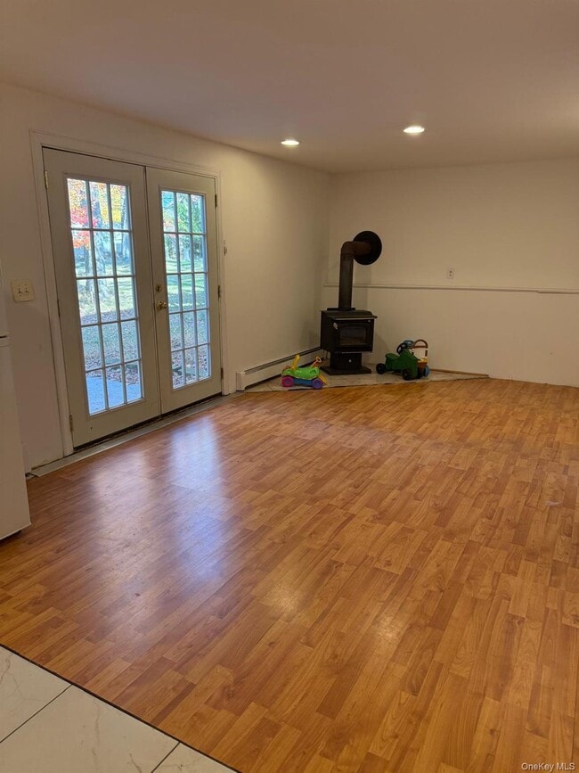 Building Photo - 5 Beverly Pl