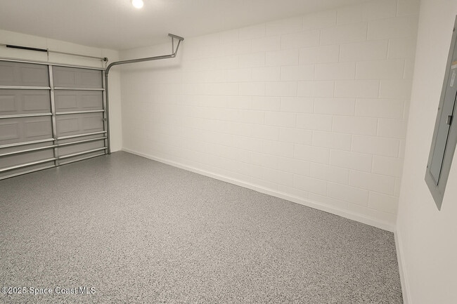 Building Photo - 511 Trumpet St SW