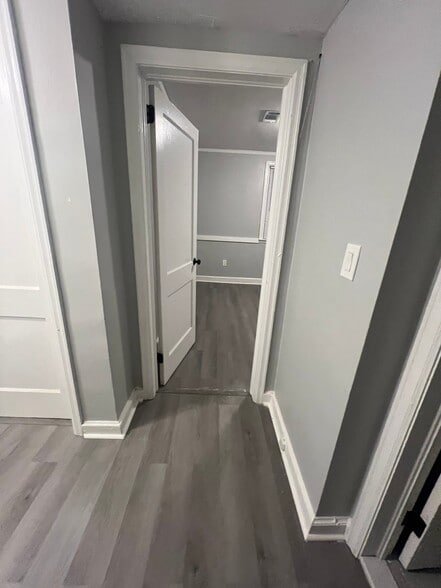 Building Photo - 3533 Gaylord Pl