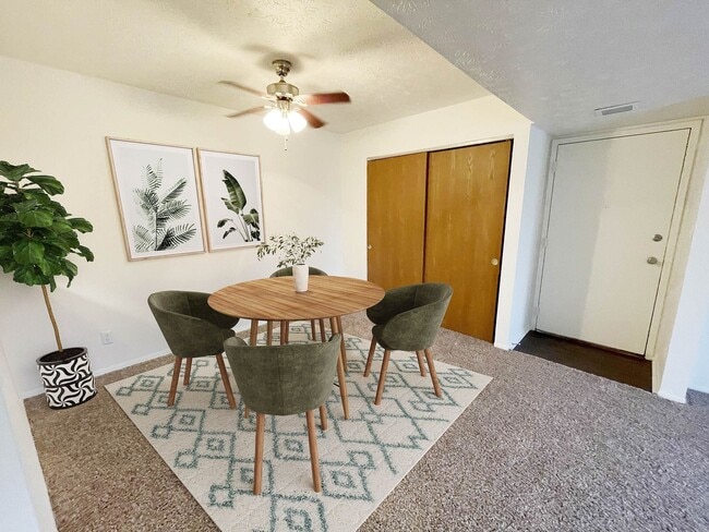 Dining Area - Westbrook