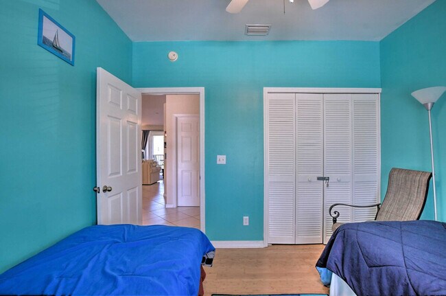 Building Photo - 5293 Dixie Dr