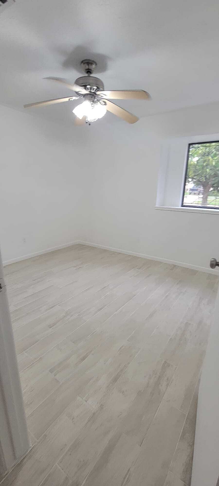 Building Photo - 5727 Arbor Vitae Dr