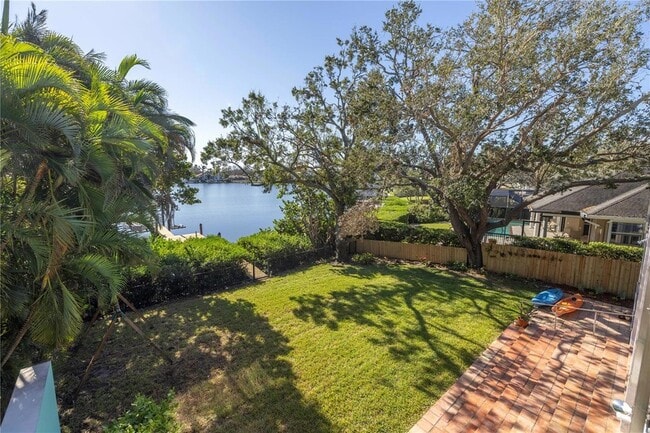 Building Photo - 838 Monterey Blvd NE