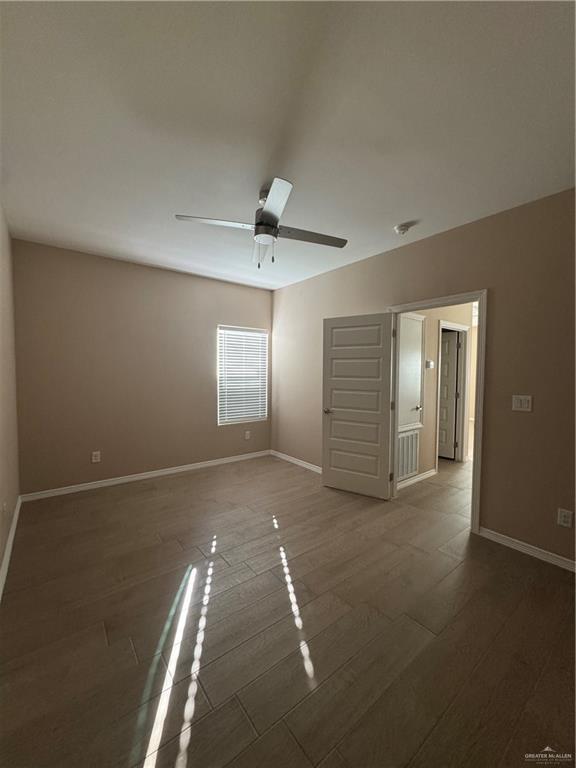 Building Photo - 16 W Driftwood St