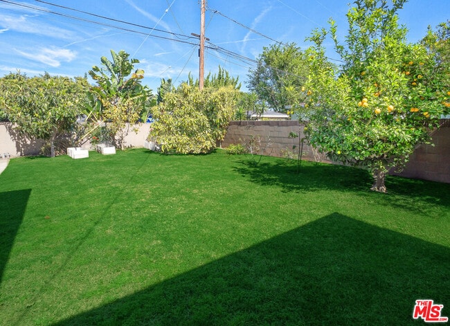 Building Photo - 2501 Ralston Ln