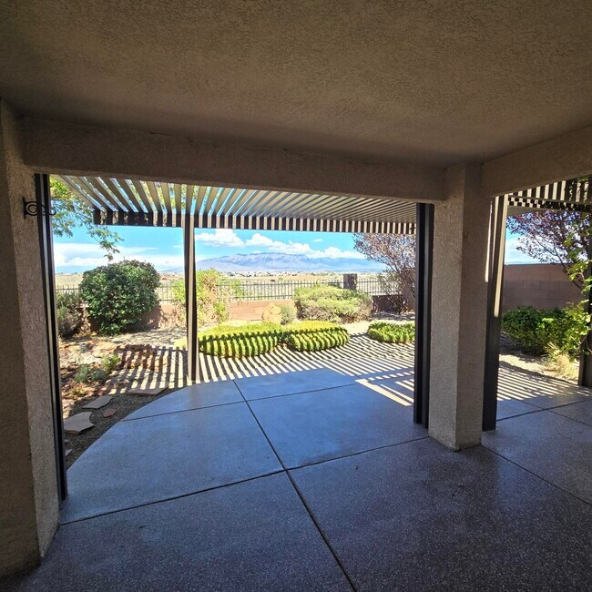 Building Photo - 6912 Vista Del Sol Dr NW